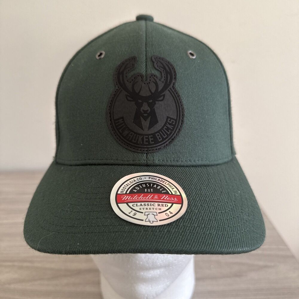 Mitchell & Ness Milwaukee Bucks‎ SnapBack Hat Green Adjustable NWT